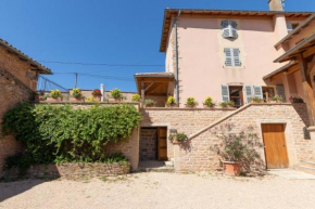 Hotels in Pierreclos